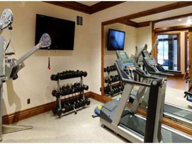 Luxury Aspen Vacation Home Sleeps Sixteen Guests Luxury Aspen Vacation Home Sleeps Sixteen Guests